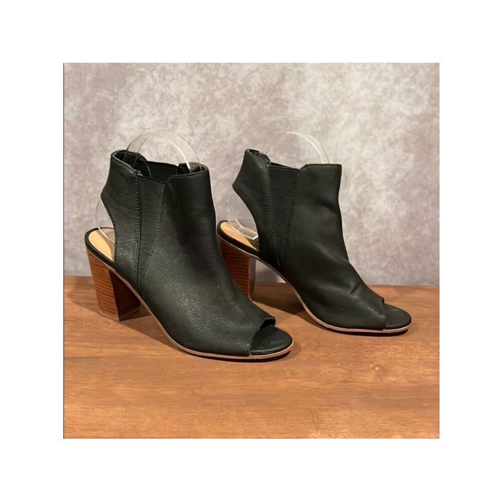 Crown Vintage open toe bootie black leather sandals size 6.5